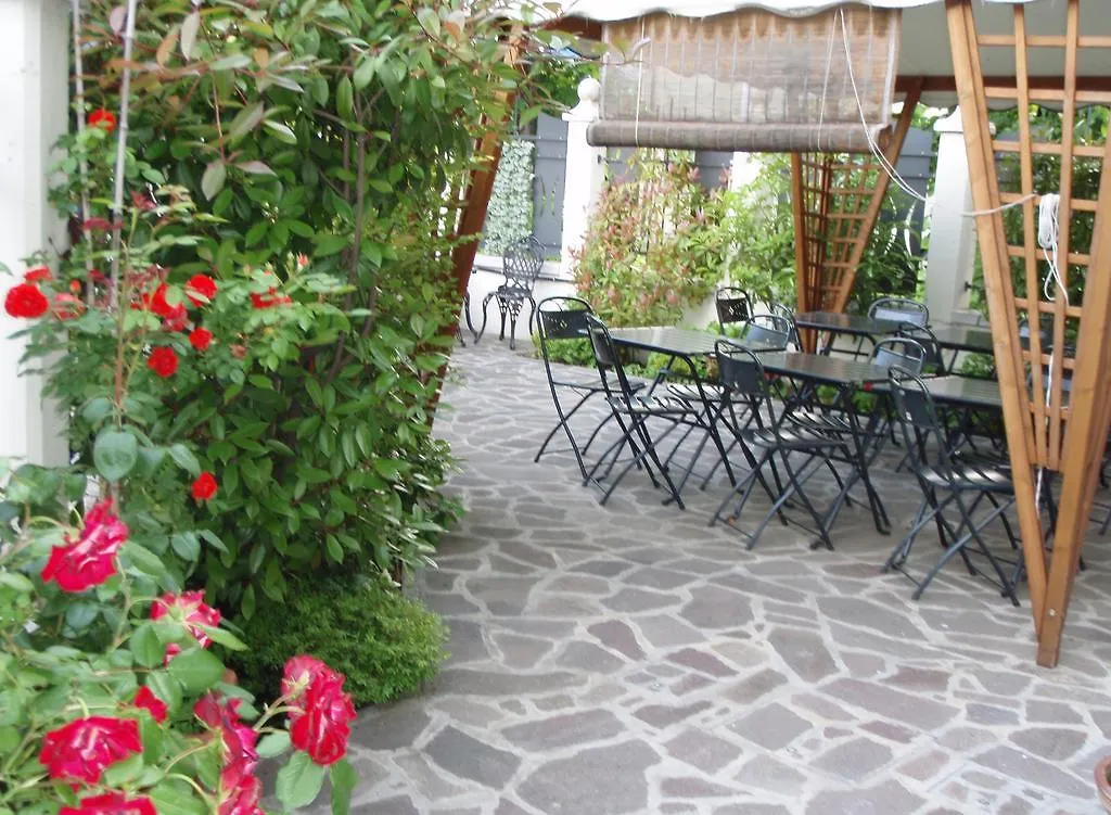 Hotel Villa Adele Marghera Italien